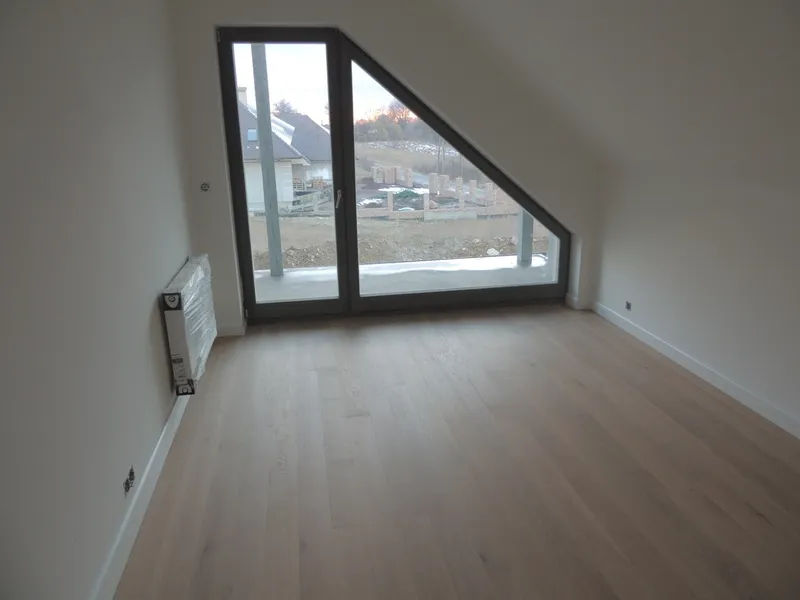 Parkiet panele orzech - zdjęcie 8