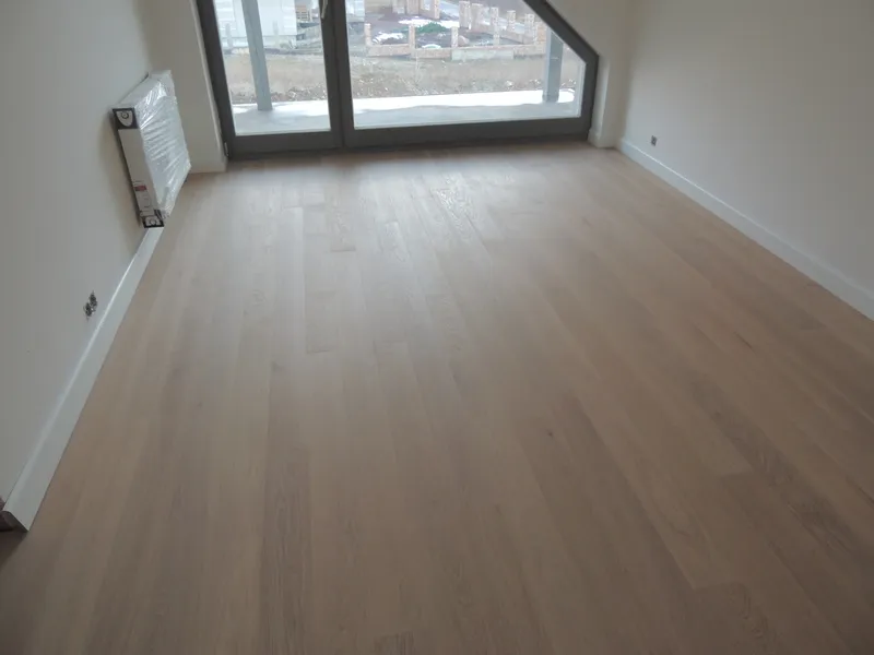 Parkiet panele orzech - zdjęcie 9