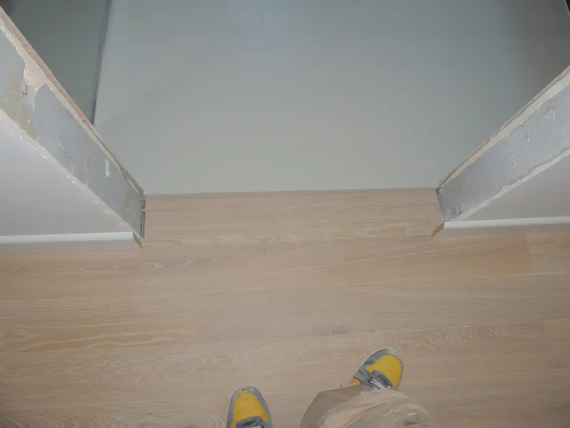 Parkiet panele orzech - zdjęcie 11