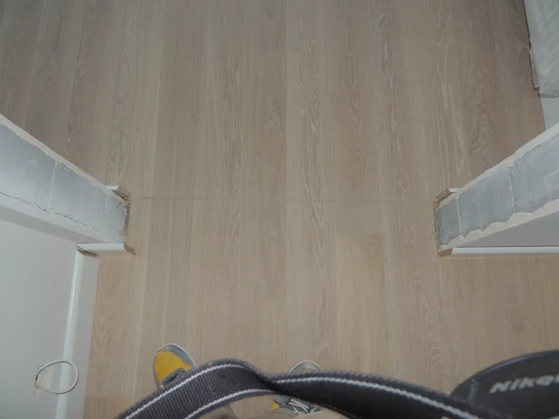 Parkiet panele orzech - zdjęcie 12