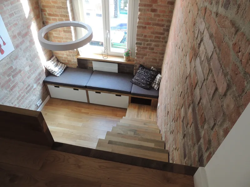 Parkiet ze schodami - zdjęcie 4
